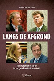 Langs de afgrond - Menno van der Land (ISBN 9789059727182)